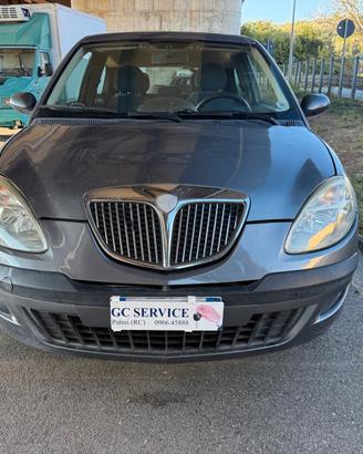 Lancia Ypsilon 1.2 16V Argento