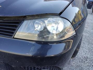 Proiettore sinistro SEAT IBIZA del 2004