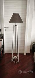Lampada da pavimento 