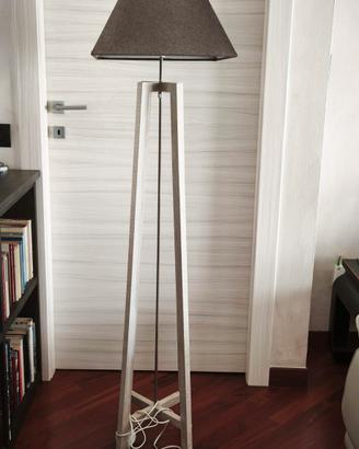 Lampada da pavimento 