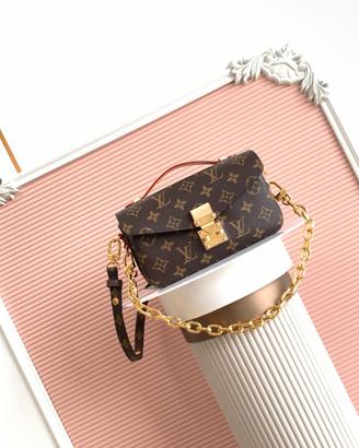 Pochette LOUIS VUITTON Metis East West