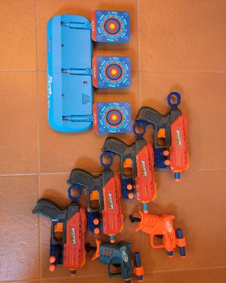 Lotto Nerf e Adventure Force 6 blaster e bersagli