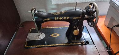 macchina per cucire Singer con mobiletto