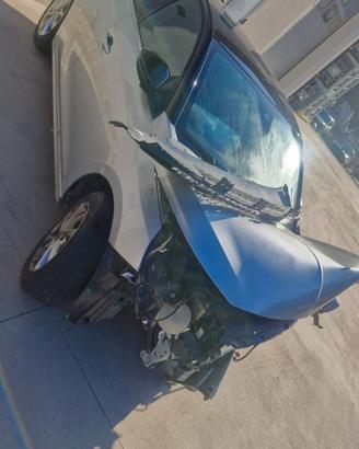 Ricambi Opel Corsa F 1.2 benzina del 2023 HM05