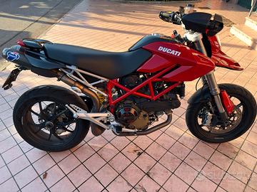 Ducati Hypermotard 1100