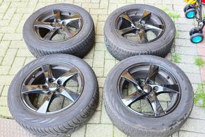 Cerchi in lega neri originali Volvo 