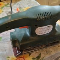 levigatrice elettrica perfettamente funzionante 