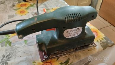 levigatrice elettrica perfettamente funzionante 