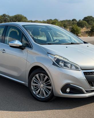 Peugeot 208 1.6 BlueHDi 100cv 5 porte Allure