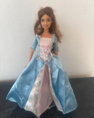 Barbie ERIKA principessa e la povera DISCRETA