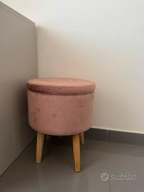 Sgabello portaoggetti rosa con gambe in pino