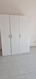 Armadi IKEA bianco
