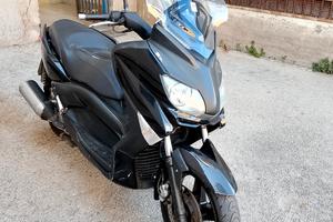 Yamaha XMax