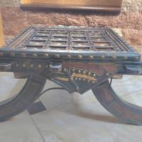 Tavolino etnico in legno massiccio e ottone