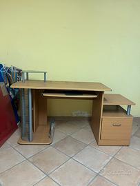 Scrivania moderna