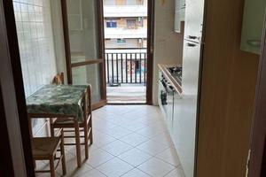 PONTE DI NONA TRILOCALe CON TERRAZZO PRIVATO