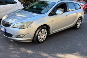 Opel Astra 1.7 CDTI 110CV Sports Tourer Cosmo