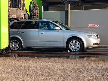 audi A4 1.9 130 cv