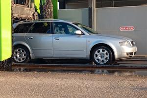 audi A4 1.9 130 cv