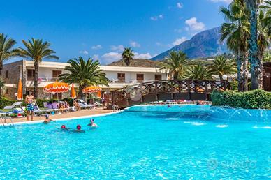 2 LOCALI A BELVEDERE MARITTIMO