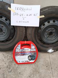 gomme invernali con cerchi e catene 