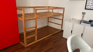 Letto bimbo/a con tenda