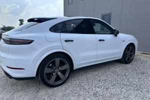 Porsche Cayenne Platinum e-hybrid