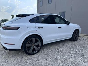 Porsche Cayenne Platinum e-hybrid