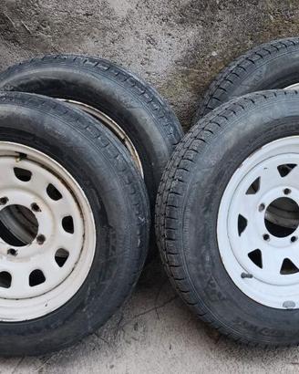4 Gomme + Cerchioni 185/75R16C