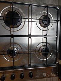 piano cottura 4 fuochi 