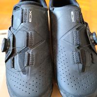 Scarpe Shimano con attacchi per staffe 