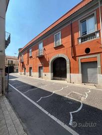Casa indipendente di 400 m² con più di 5 locali e 