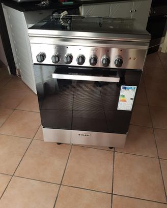 cucina GLEM nuovissima con forno Ventilato 