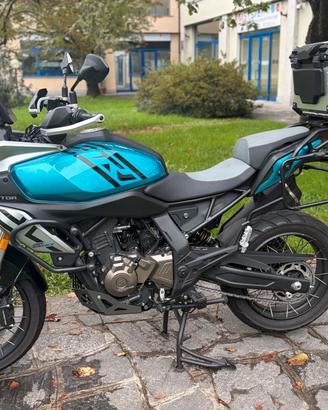 Qj Motor SRT 600 SX