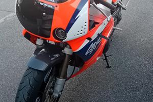 hona cbr rr 900