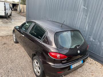 Alfa romeo 147