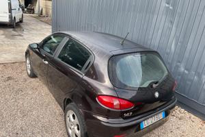 Alfa romeo 147