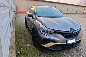 Renault Captur full Hybrid pari al nuovo, full opt
