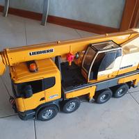 Gru Liebherr Bruder