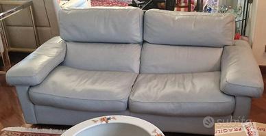 DIVANO IN PELLE FRAU