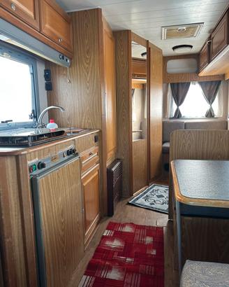 Camper mansardato