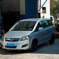 Ricambi Opel Zafira B 1600 cc 110 Kw 150 Cv  2011