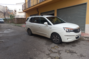 Sangyong rodius 7 posti