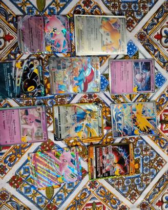 Carta Pokemon 30 anniversario holo