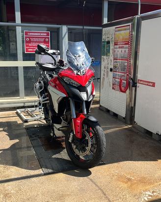 Ducati Multistrada V4s travel e radar