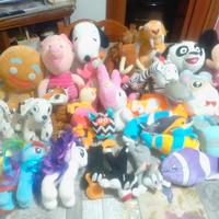 collezione di Peluches personaggi Disney 