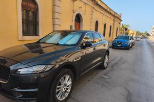 Jaguar f pace 