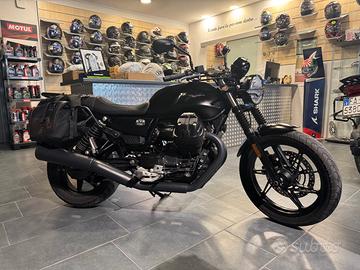 Moto Guzzi V7 - 2021