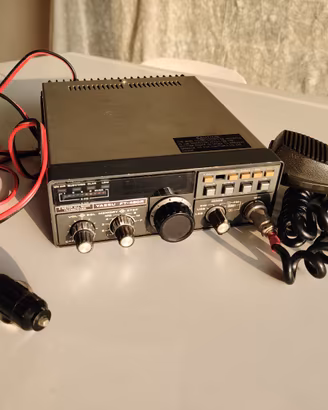 Yaesu FT-480R + microfono