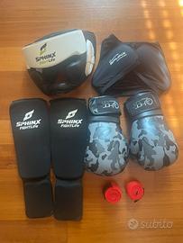 Attrezzatura kick boxing ragazza